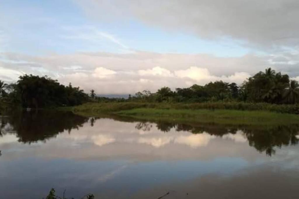 Casa Flor De Annia ~ Cozy 2 Bdrm On The River Sierpe ~ Walkable To Town Villa Exterior foto